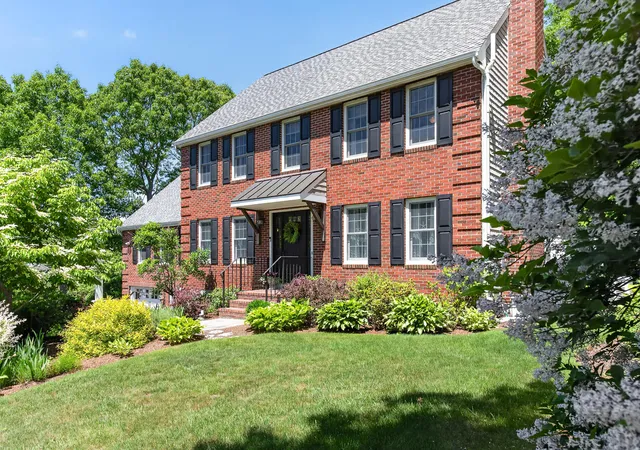 1st image of 4 Clapp Ln, Sagamore Beach, MA 02562 | MLS# 22604081