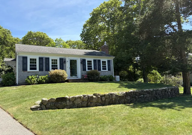 1st image of 31 Garrison Rd, Falmouth, MA 02540 | MLS# 22604130