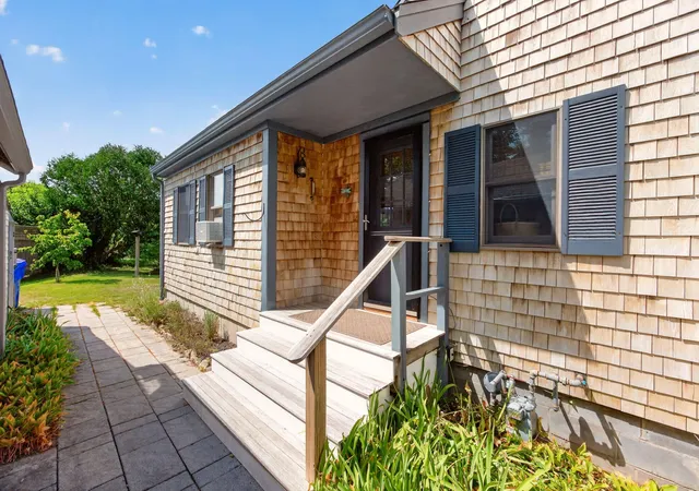 image of 1210 County Rd, Cataumet, MA 02534 | MLS# 22604143
