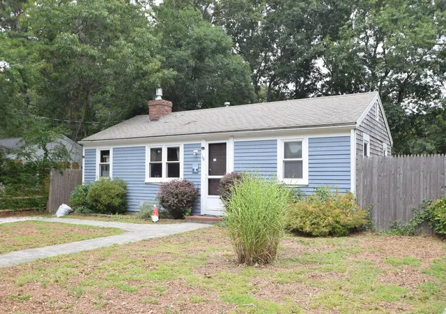 1st image of 16 Circuit Rd E, West Yarmouth, MA 02673 | MLS# 22604178