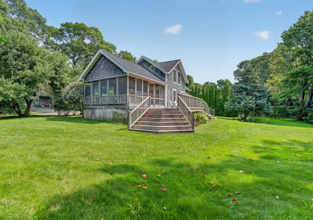 1st image of 88 Franklin St, Vineyard Haven, MA 02568 | MLS# 22604150