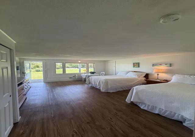 Listing Photo 4 - Condo for sale in building located at 27 Island Inn Rd, Oak Bluffs, MA 02557 - Unit #UNIT 9C