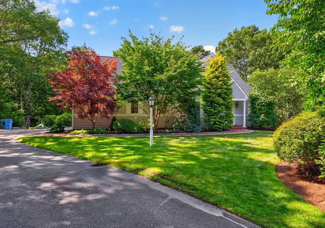 3rd image of 28 Longshank Cir, East Falmouth, MA 02536 | MLS# 22604225