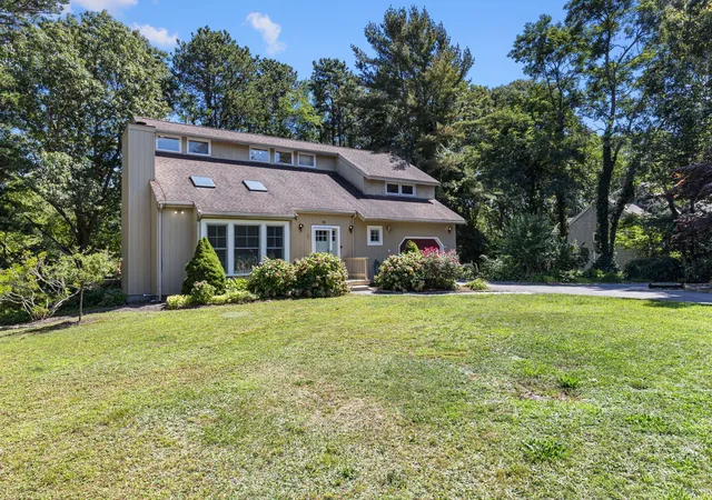 Photo 2 of Single family home for sale at 16 Alder Ln, North Falmouth, MA 02556 | MLS# 22604248 | Listing updated on 2026-09-13