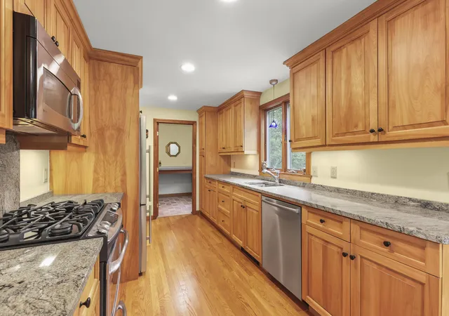 image of 236 Blueberry Pond Dr, Brewster, MA 02631 | MLS# 22604167