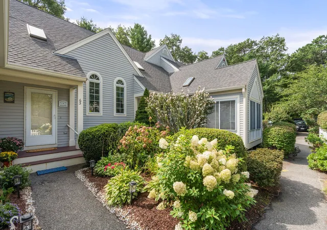 Photo 3 of Condo for sale at 65 Blue Spruce Wy #UNIT 65, Mashpee, MA 02649 | MLS# 22604256 | Listing updated on 2026-09-14