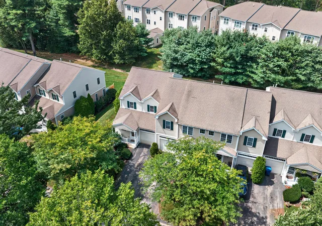 2nd image of 7 Sycamore Dr #UNIT 7, Middleborough, MA 02346 | MLS# 22604209