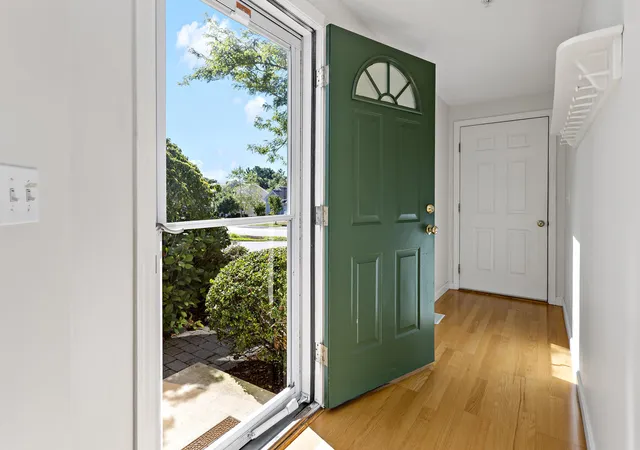 Photo 2 of Sale Pending at 125 Leisure Green Dr N, Mashpee, MA 02649 | MLS# 22604230 | Listing updated on 2026-09-10