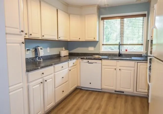 3rd image of 15 Classic Cir #UNIT 15, Mashpee, MA 02649 | MLS# 22604217