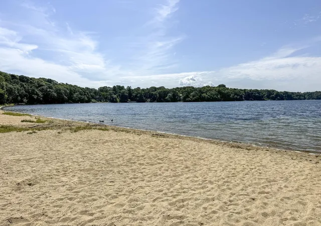27th image of 46 Lake Shore Dr, East Falmouth, MA 02536 | MLS# 22604220
