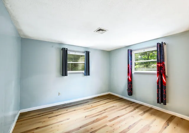 25th image of 29 Surrey Ln, Bourne, MA 02532 | MLS# 22604222