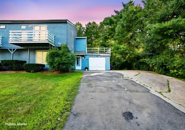 2nd image of 29 Surrey Ln, Bourne, MA 02532 | MLS# 22604222