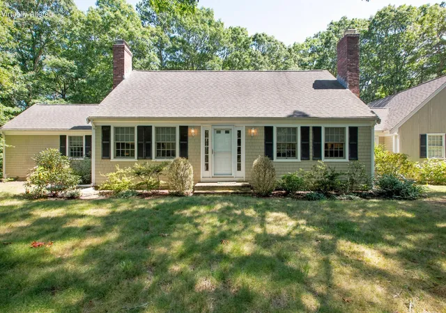 Photo 2 of Single family home for sale at 286 Midpine Rd, Cummaquid, MA 02630 | MLS# 22604287 | Listing updated on 2026-10-09