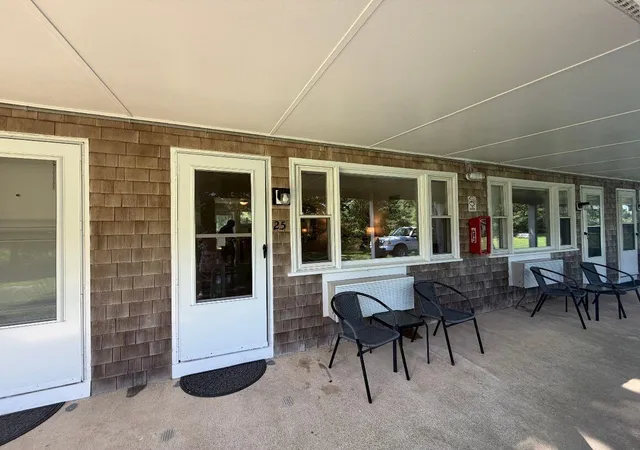 Listing Photo 5 - Condo for sale in building located at 33 Island Inn Rd, Oak Bluffs, MA 02557 - Unit #UNIT 25 F