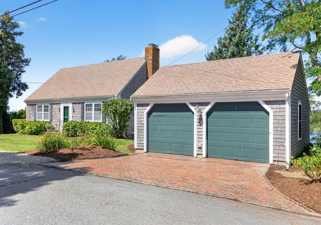 Photo 3 of Single family home for sale at 21 Ruggles Rd, Orleans, MA 02653 | MLS# 22604315 | Listing updated on 2026-09-11