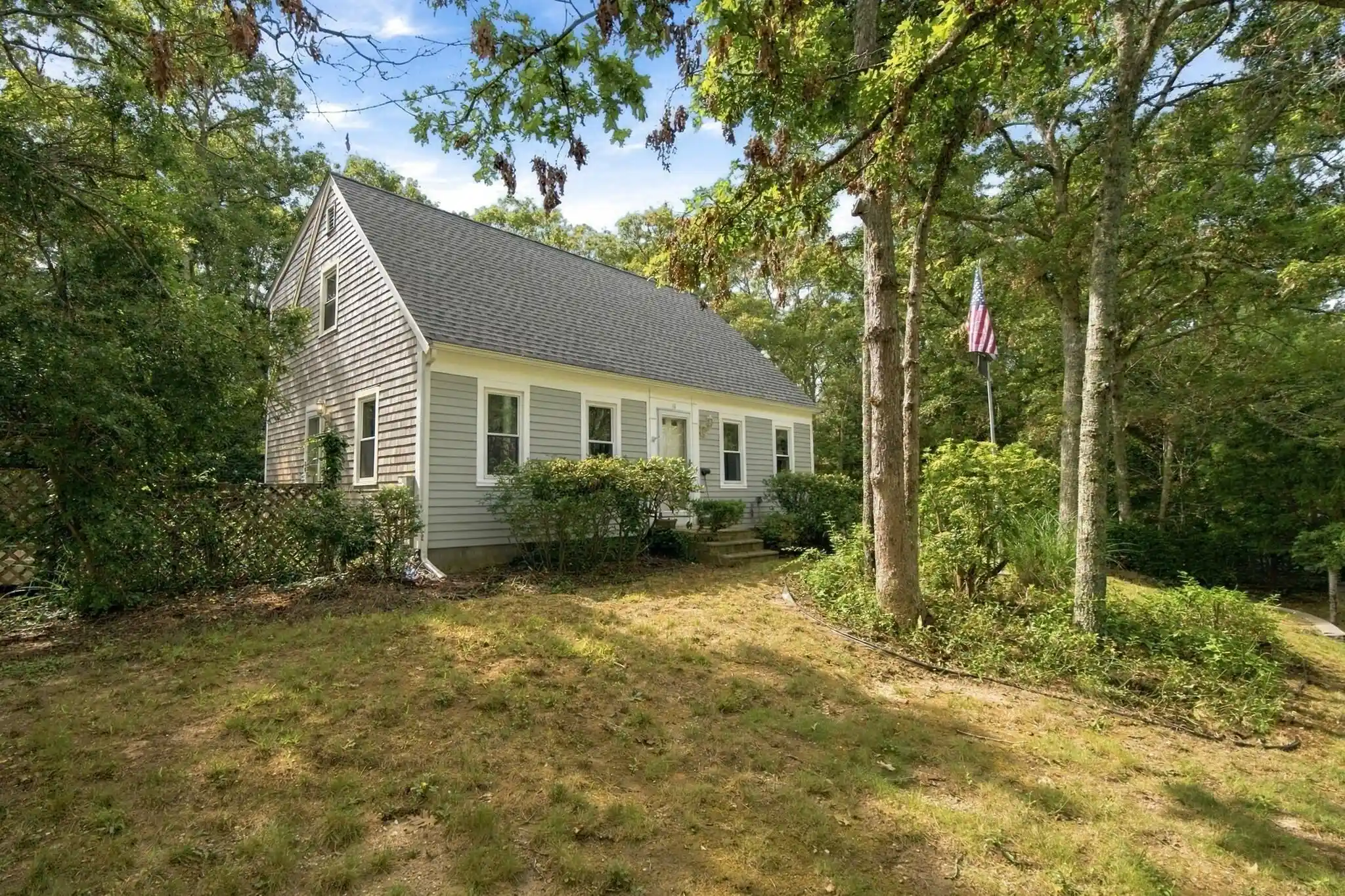 Photo 1 of Single family home for sale at 16 Gunters Ln, Mashpee, MA 02649 | MLS# 22605246 | Listing updated on 2026-10-15