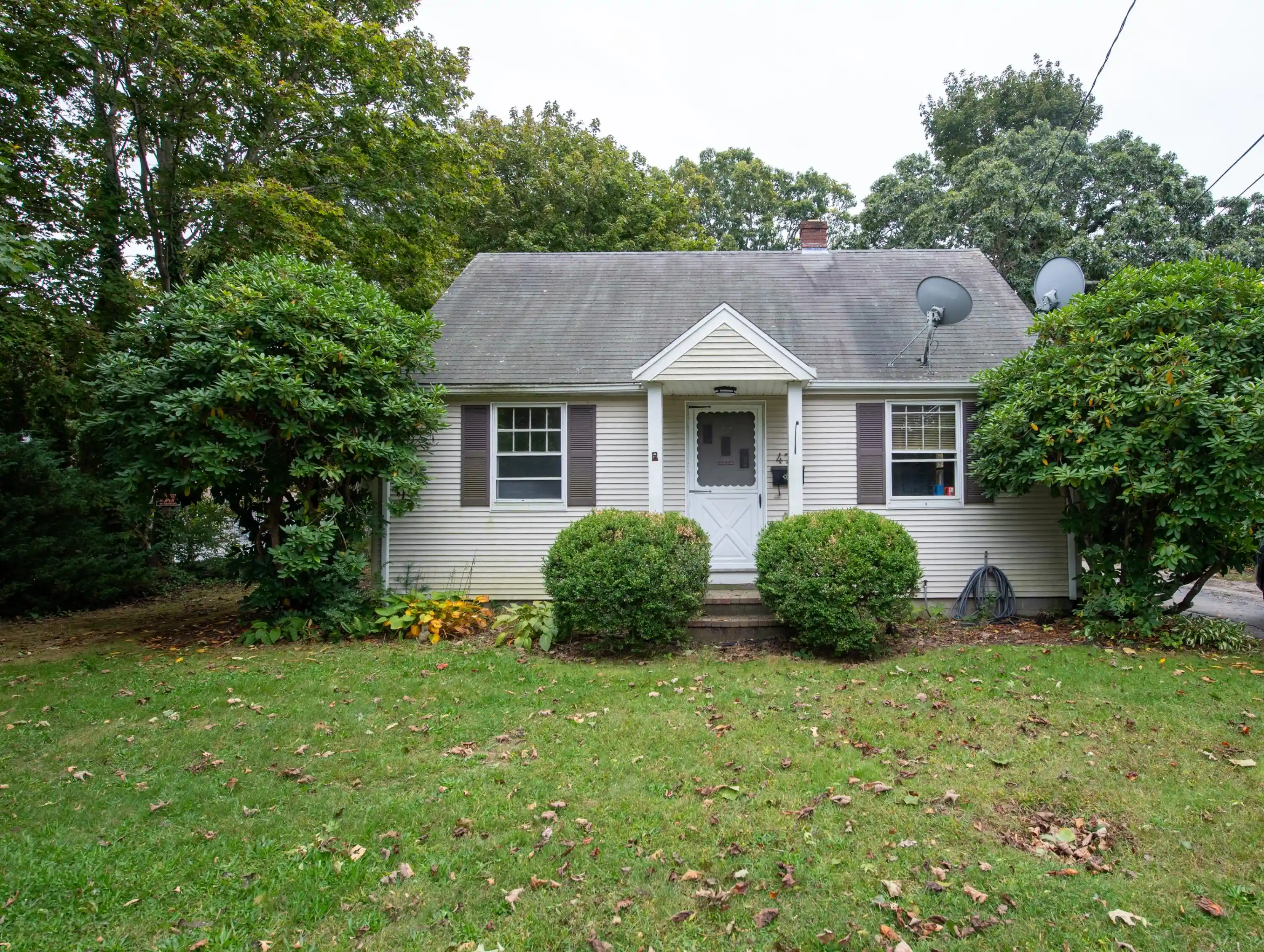 Photo 1 of Single family home for sale at 477 Teaticket Hwy, Teaticket, MA 02536 | MLS# 22605235 | Listing updated on 2026-10-15
