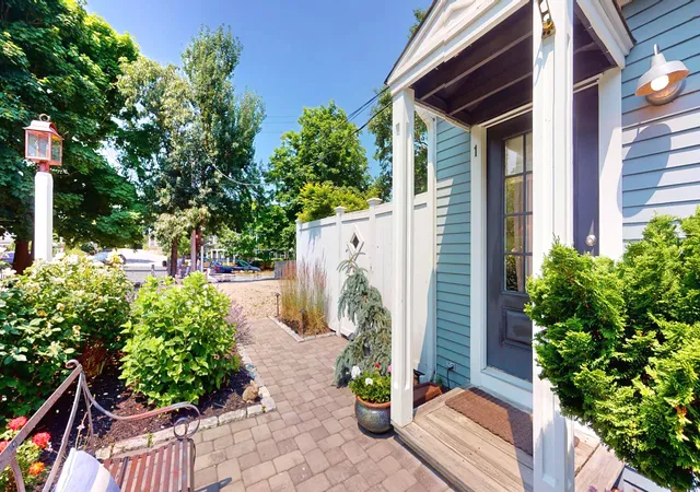 Photo 4 of Condo for sale at 33b Conwell St #UNIT 1, Provincetown, MA 02657 | MLS# 22605470 | Listing updated on 2026-10-30
