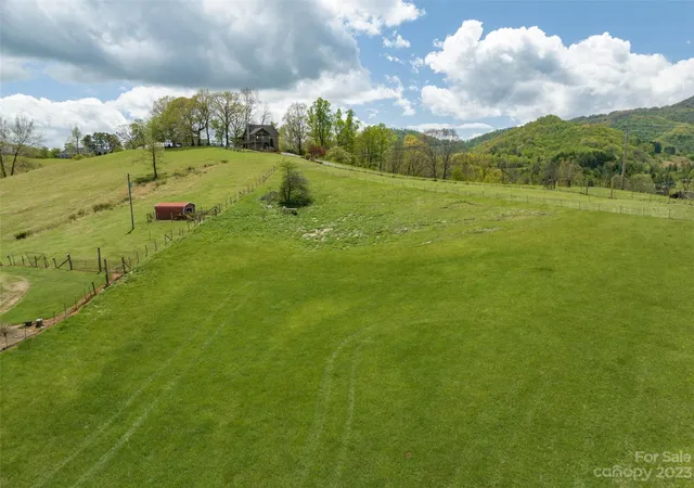 4th image of #4 Sunny Hill Ln, Clyde, NC 28721 | MLS# 4027415