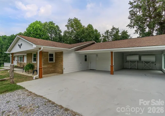 Photo 3 of Multi family home for sale at 468 Deer Park Lake Rd, Spruce Pine, NC 28777 | MLS# 4068097 | Listing updated on 2026-09-30