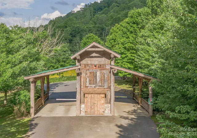 Photo 29 of Land for sale at Lot 15 Mountain Gait Dr, Mars Hill, NC 28754 | MLS# 4104841 | Listing updated on 2026-01-06