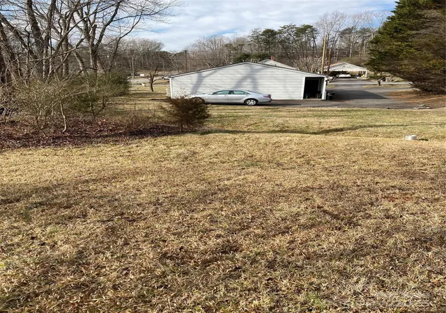 23rd image of 100 Normandy Dr, Morganton, NC 28655 | MLS# 4108288