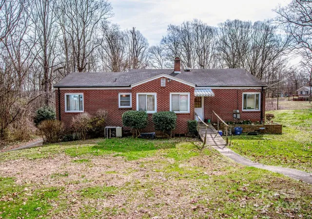 1st image of 1095 Mount Ulla Hwy, Mooresville, NC 28115 | MLS# 4109401