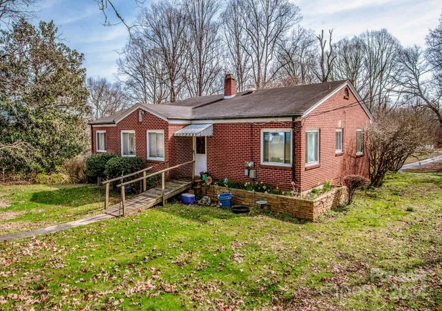 2nd image of 1095 Mount Ulla Hwy, Mooresville, NC 28115 | MLS# 4109401