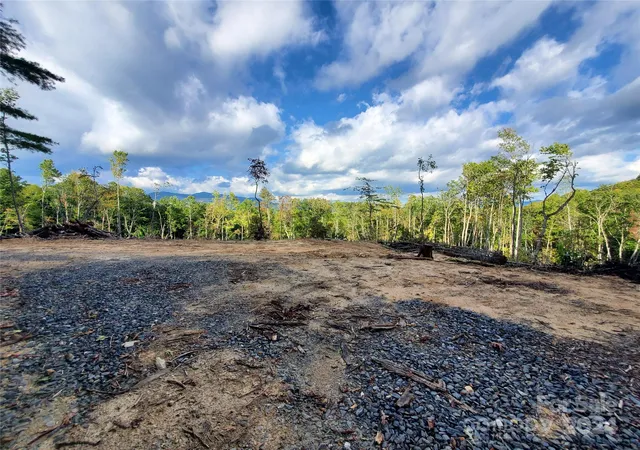 Photo 1 of Land for sale at Tbd Parkwood Hill Rd, Spruce Pine, NC 28777 | MLS# 4110544 | Listing updated on 2025-12-30