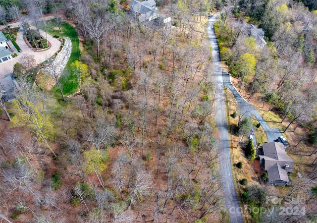 Photo 2 of Land for sale at Lot 29 Connemara Overlook Dr, Hendersonville, NC 28739 | MLS# 4125781 | Listing updated on 2026-09-23