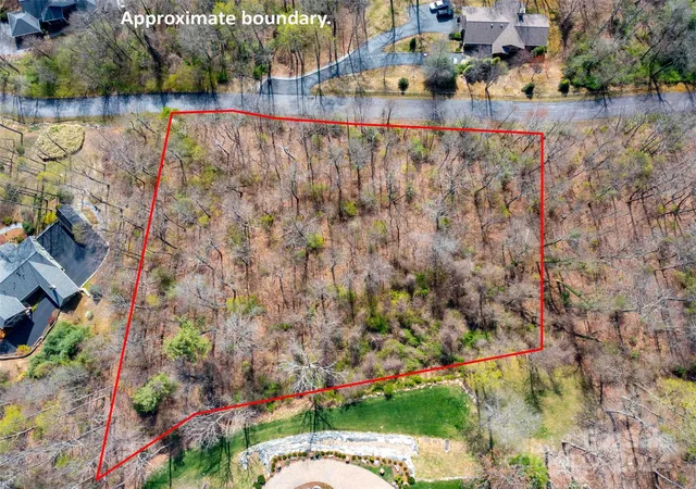 Photo 3 of Land for sale at Lot 29 Connemara Overlook Dr, Hendersonville, NC 28739 | MLS# 4125781 | Listing updated on 2026-09-23