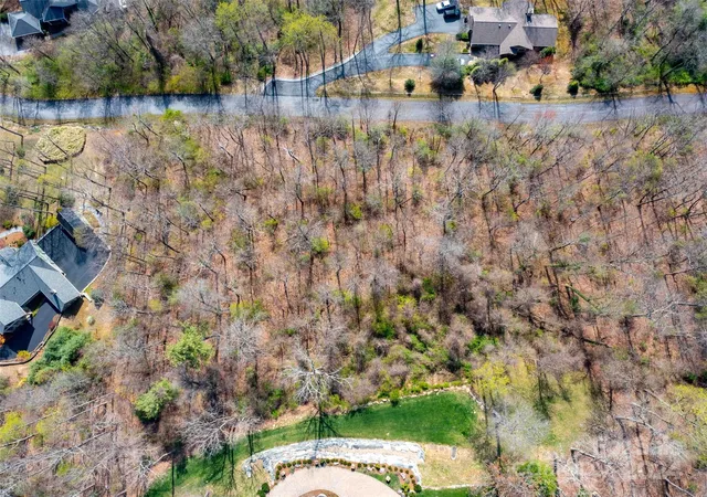Photo 3 of Land for sale at Lot 29 Connemara Overlook Dr, Hendersonville, NC 28739 | MLS# 4125781 | Listing updated on 2026-09-23