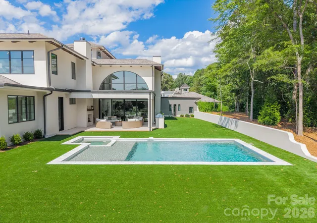 3rd image of 8022 Litaker Manor Ct, Charlotte, NC 28270 | MLS# 4129194