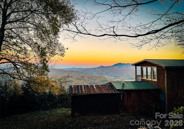 Photo 1 of Single family home for sale at 1375 Swing Rd, Burnsville, NC 28714 | MLS# 4131042 | Listing updated on 2026-10-01