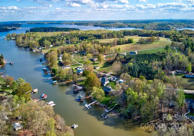 5th image of 4271 Candlewood Dr, Sherrills Ford, NC 28673 | MLS# 4131389
