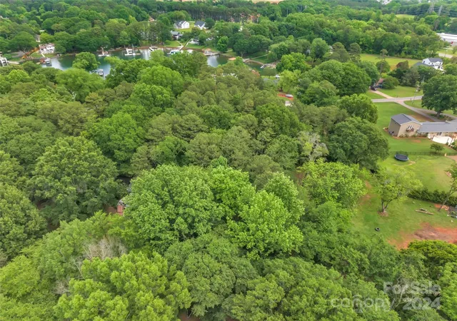 5th image of 15925 Henry Ln, Huntersville, NC 28078 | MLS# 4140890