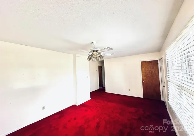 Photo 3 of Single family home for sale at 612 Dr Martin Luther King Jr Ave, Enfield, NC 27823 | MLS# 4145152 | Listing updated on 2026-04-15