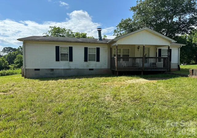 Photo 4 of Single family home for sale at 100 Springs Ct, Stony Point, NC 28678 | MLS# 4148301 | Listing updated on 2026-08-31