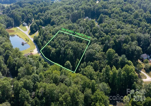Homes for sale in Marion, NC | 99999 Goose Creek Off Rd, Marion, NC 28752 | MLS# 4157683
