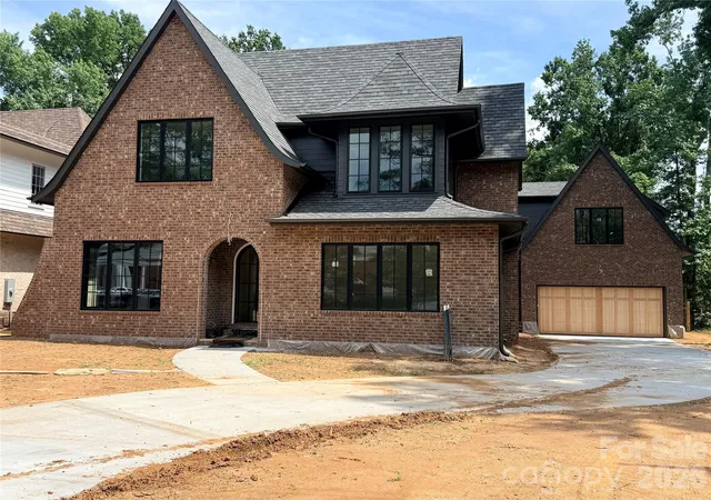 1st image of 106 Hunter Ln, Charlotte, NC 28211 | MLS# 4158038