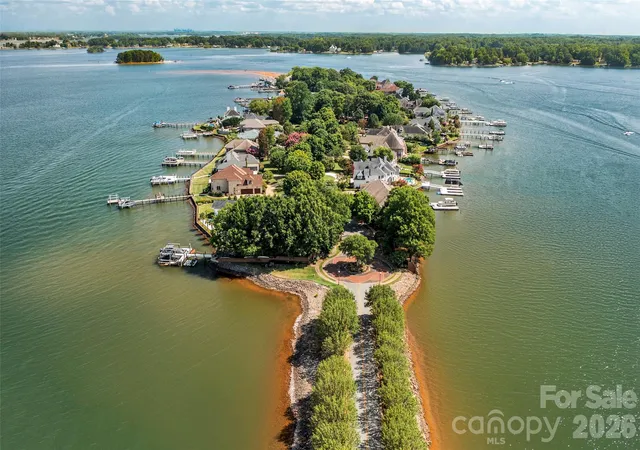 Photo 3 of Single family home for sale at 3446 Governors Island Dr, Denver, NC 28037 | MLS# 4158875 | Listing updated on 2026-10-07