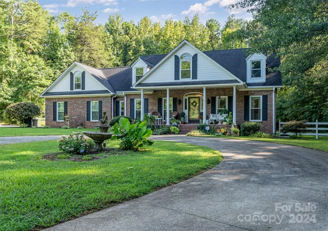 Photo 4 of Land for sale at 10227 Mount Holly Rd, Charlotte, NC 28214 | MLS# 4172686 | Listing updated on 2026-04-15