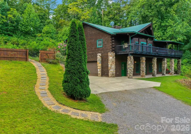 Photo 3 of Single family home for sale at 80 Austins Trl, Canton, NC 28716 | MLS# 4176412 | Listing updated on 2026-10-09