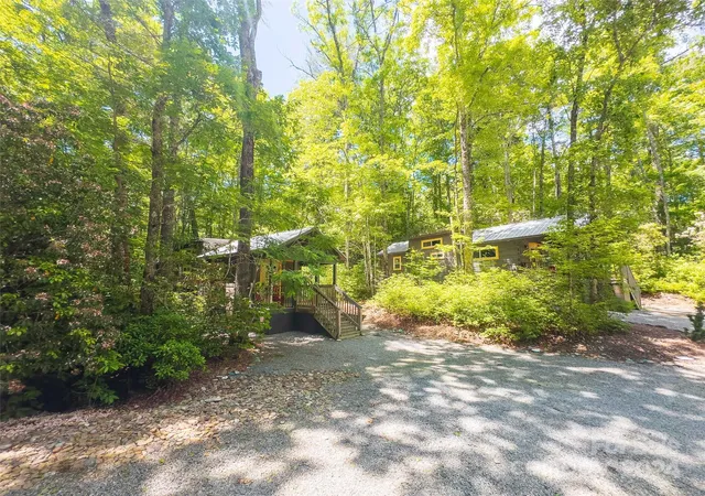 Photo 5 of Single family home for sale at 78 Smiling Fox Trl, Brevard, NC 28712 | MLS# 4176816 | Listing updated on 2026-08-10