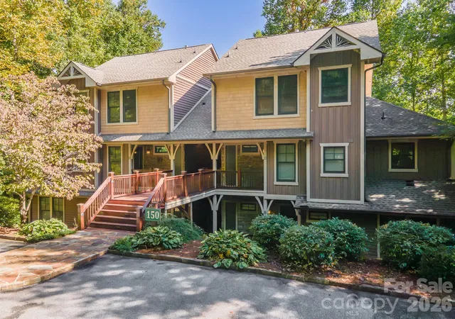 Homes for sale in Tuckasegee, NC | 150 2 Saddle Notch Ln, Tuckasegee, NC 28783 | MLS# 4181029