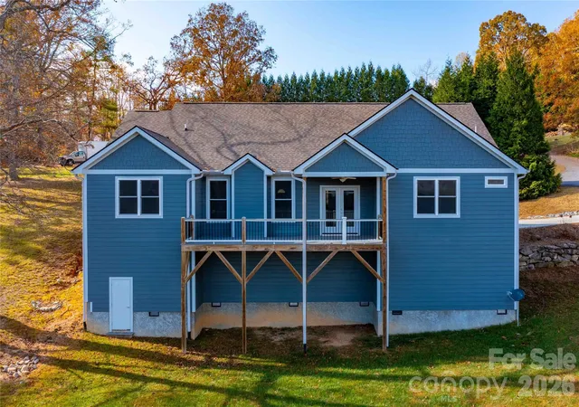 Photo 3 of Single family home for sale at 2637 Bowden Ln, Hendersonville, NC 28792 | MLS# 4197683 | Listing updated on 2026-08-31