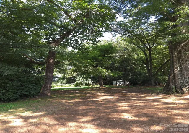 Photo 4 of Land for sale at 4103 Glenwood Dr, Charlotte, NC 28208 | MLS# 4198721 | Listing updated on 2026-10-24