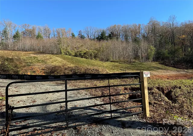 4th image of 3200 Greenville Hwy, Flat Rock, NC 28731 | MLS# 4201162