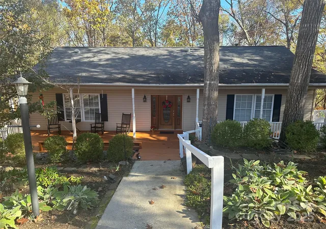 Photo 3 of Single family home for sale at 25040 Timberlake Dr, Fort Mill, SC 29708 | MLS# 4203265 | Listing updated on 2026-09-18