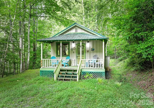 Photo 1 of Single family home for sale at 180 Valley Ln, Bryson City, NC 28713 | MLS# 4203621 | Listing updated on 2026-07-26